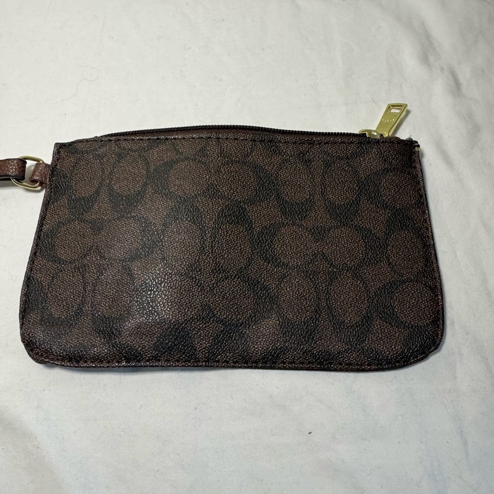 Coach Woman's Wristlet Wallet Brown/Black signature Coach print good condition